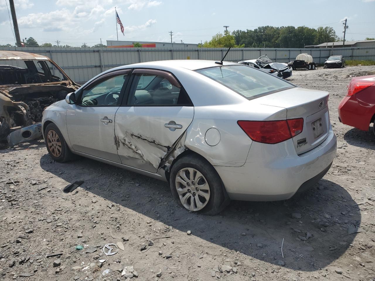 2010 Kia Forte Lx VIN: KNAFT4A22A5209895 Lot: 76642103