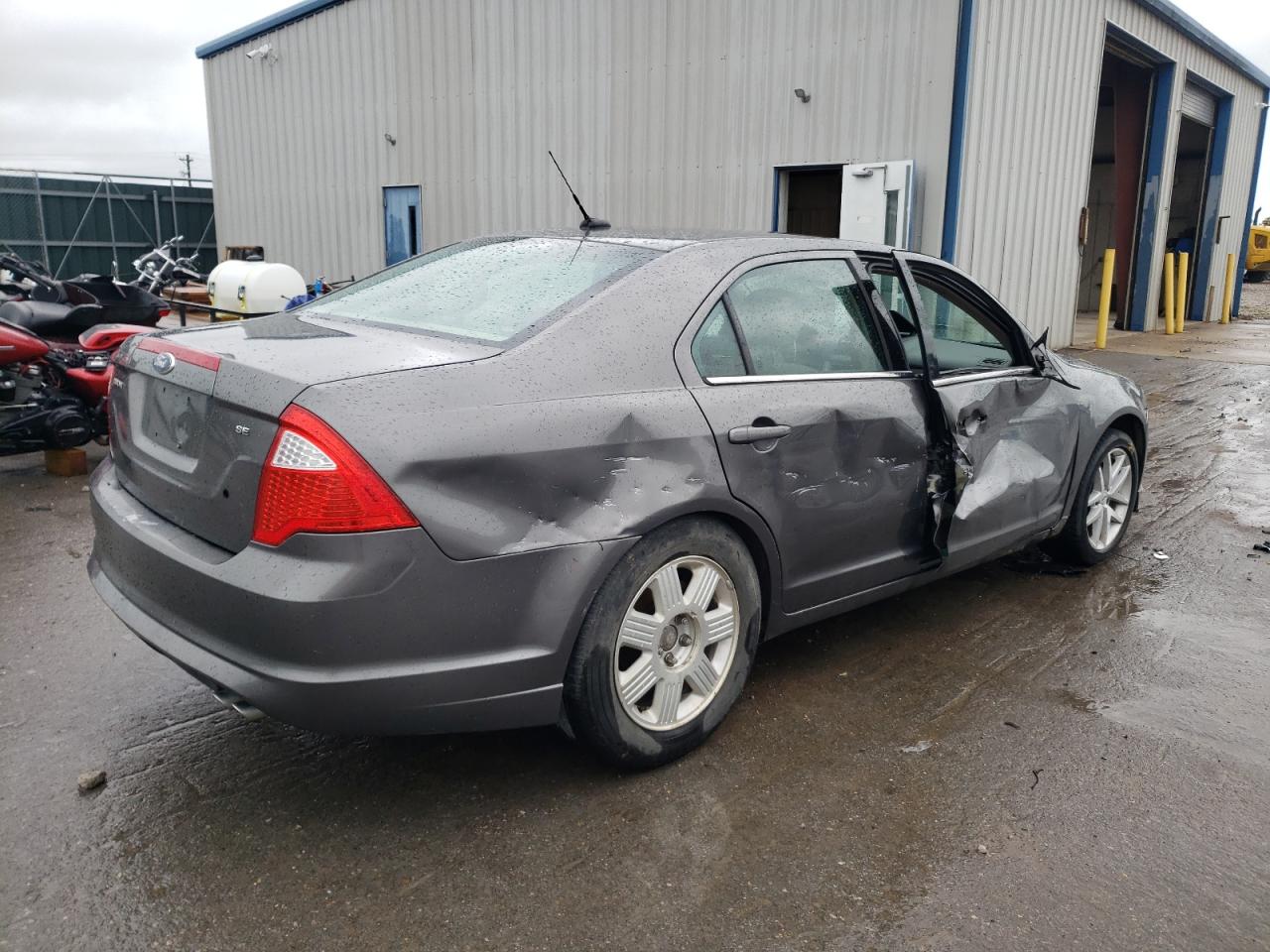 2011 Ford Fusion - Image 3