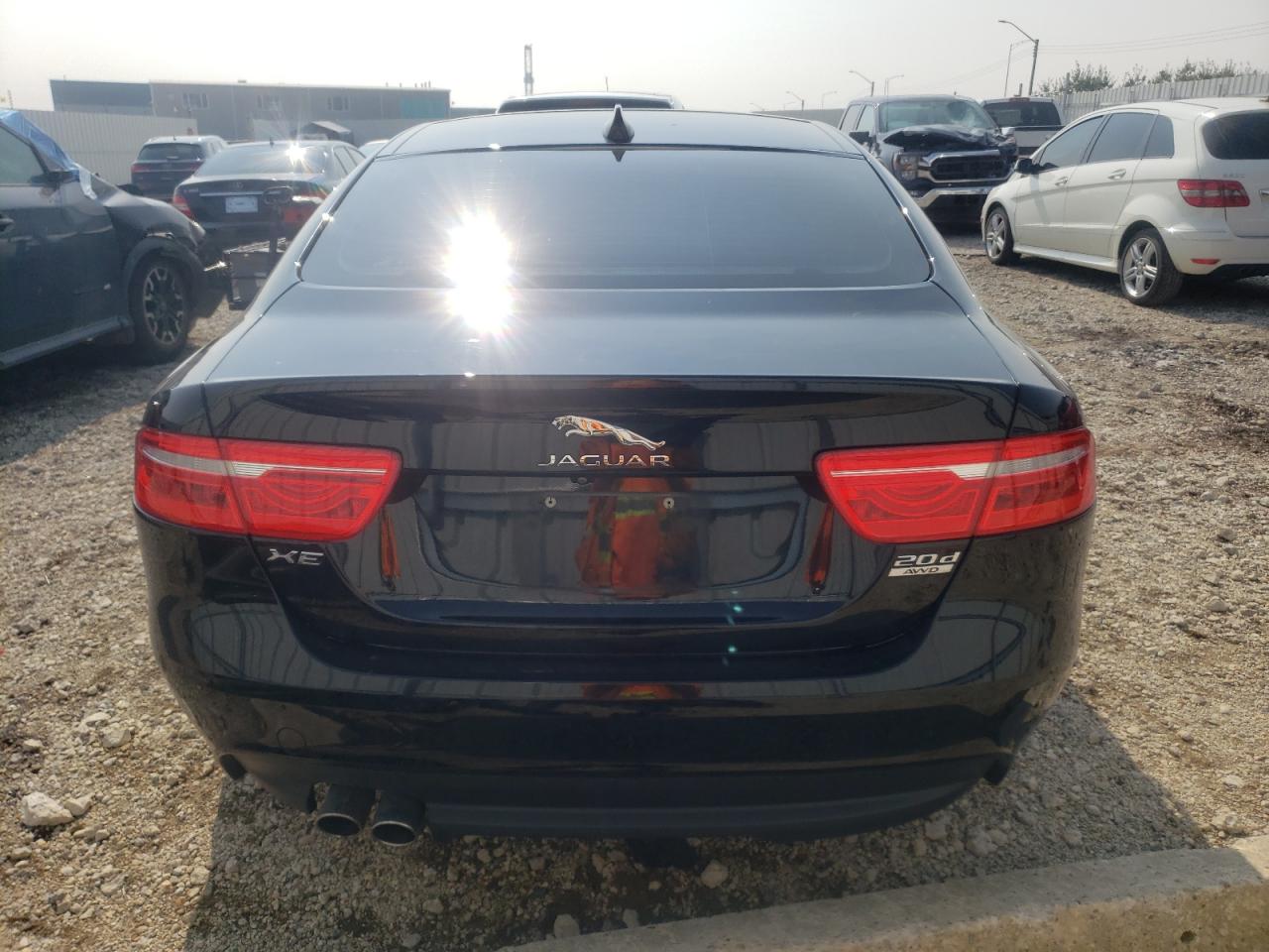 SAJAK4FN1JCP37010 2018 Jaguar Xe Prestige