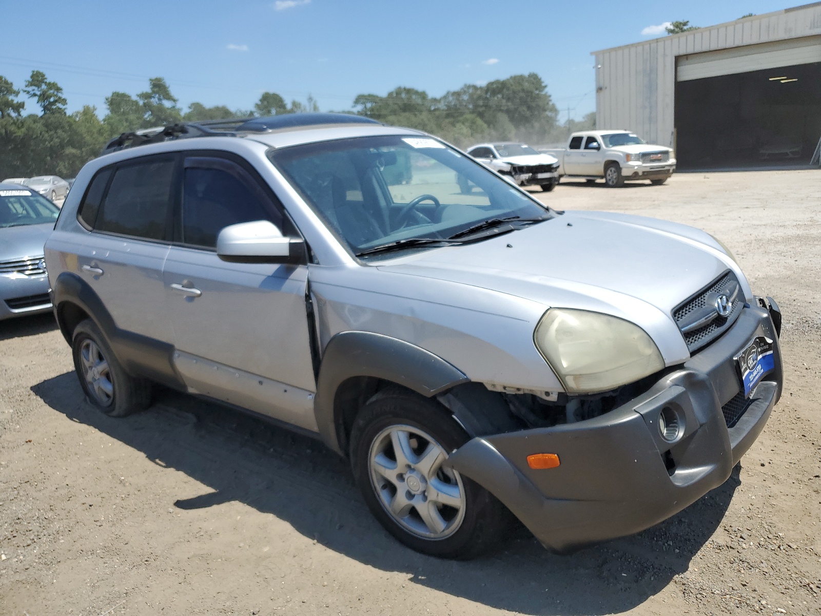 KM8JN12D55U167705 2005 Hyundai Tucson Gls