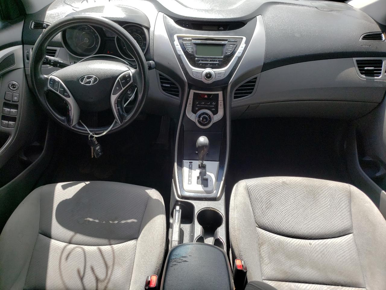 2012 Hyundai Elantra - Image 8