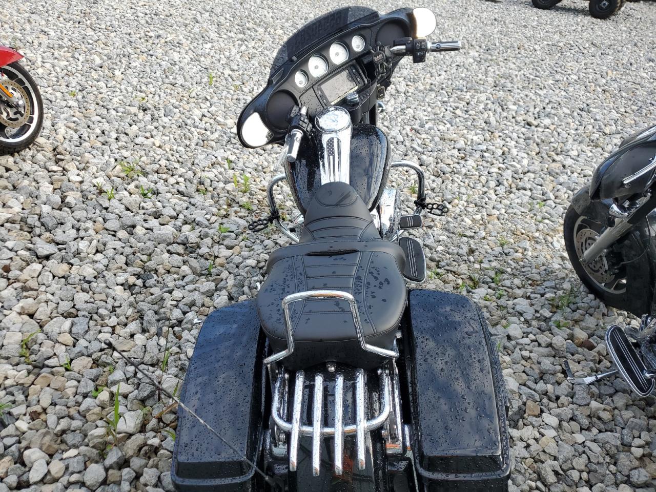 2018 Harley-Davidson Flhx Street Glide VIN: 1HD1KBC15JB650753 Lot: 65540283