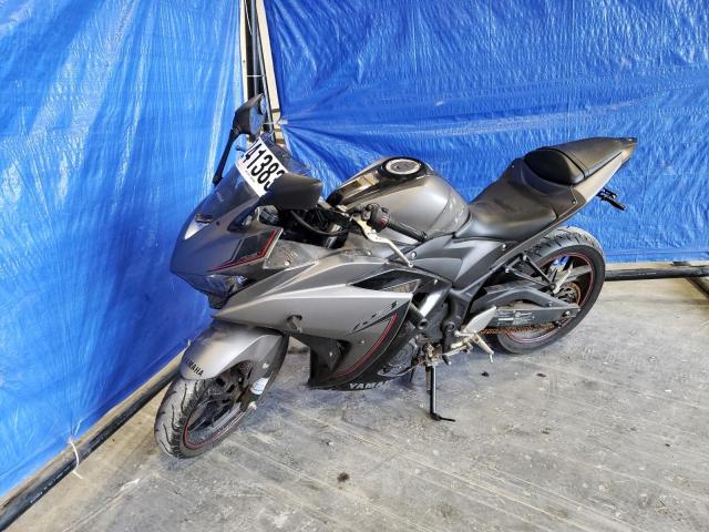 2016 YAMAHA YZFR3   