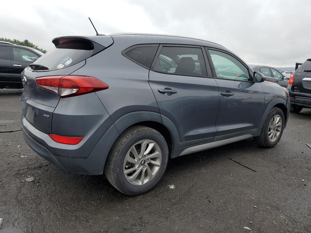 KM8J3CA43HU393670 2017 Hyundai Tucson Limited