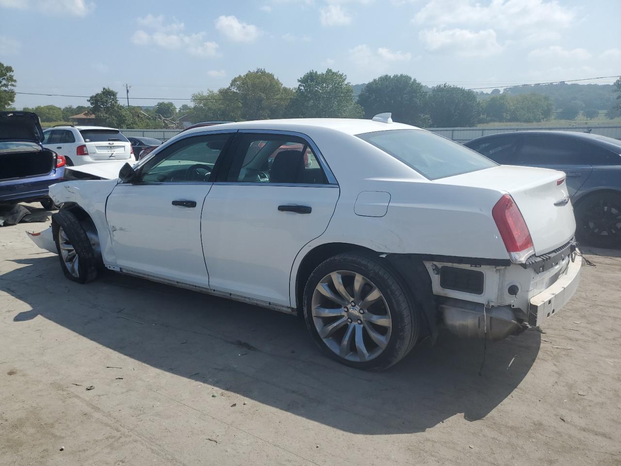 2019 Chrysler 300 Limited VIN: 2C3CCAEG4KH689351 Lot: 59331523