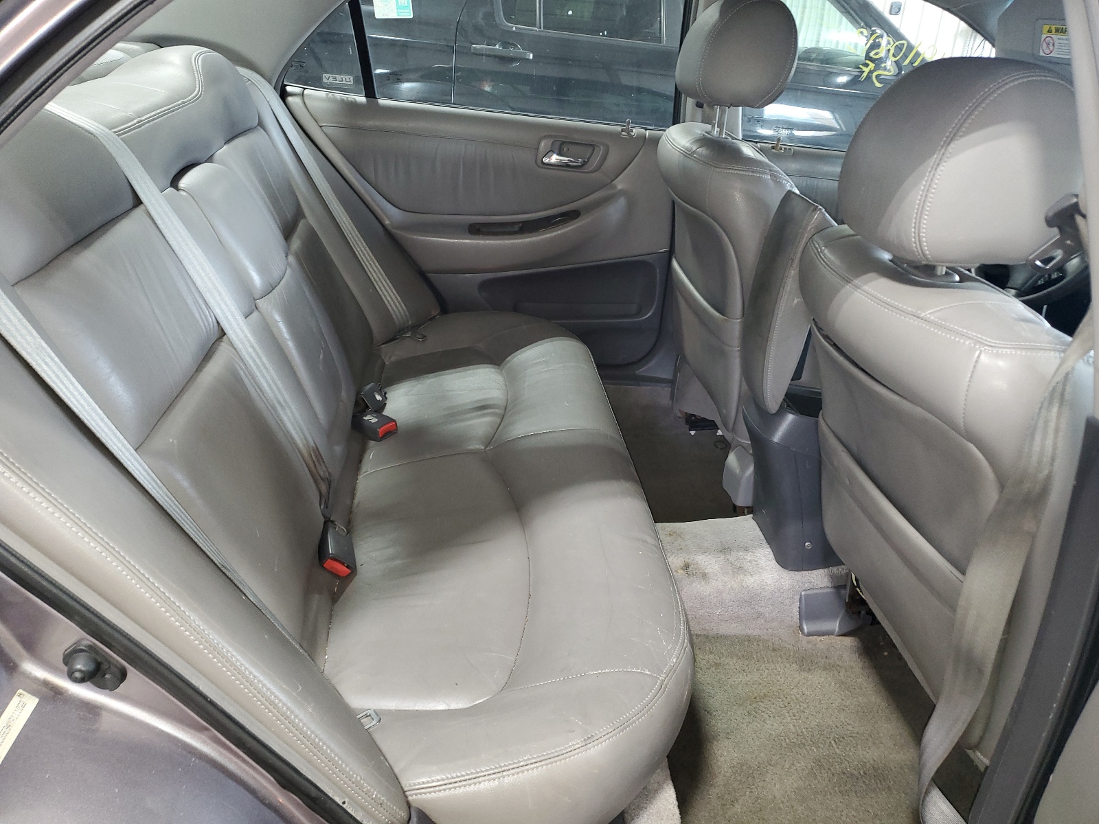 1HGCG6684YA111022 2000 Honda Accord Ex