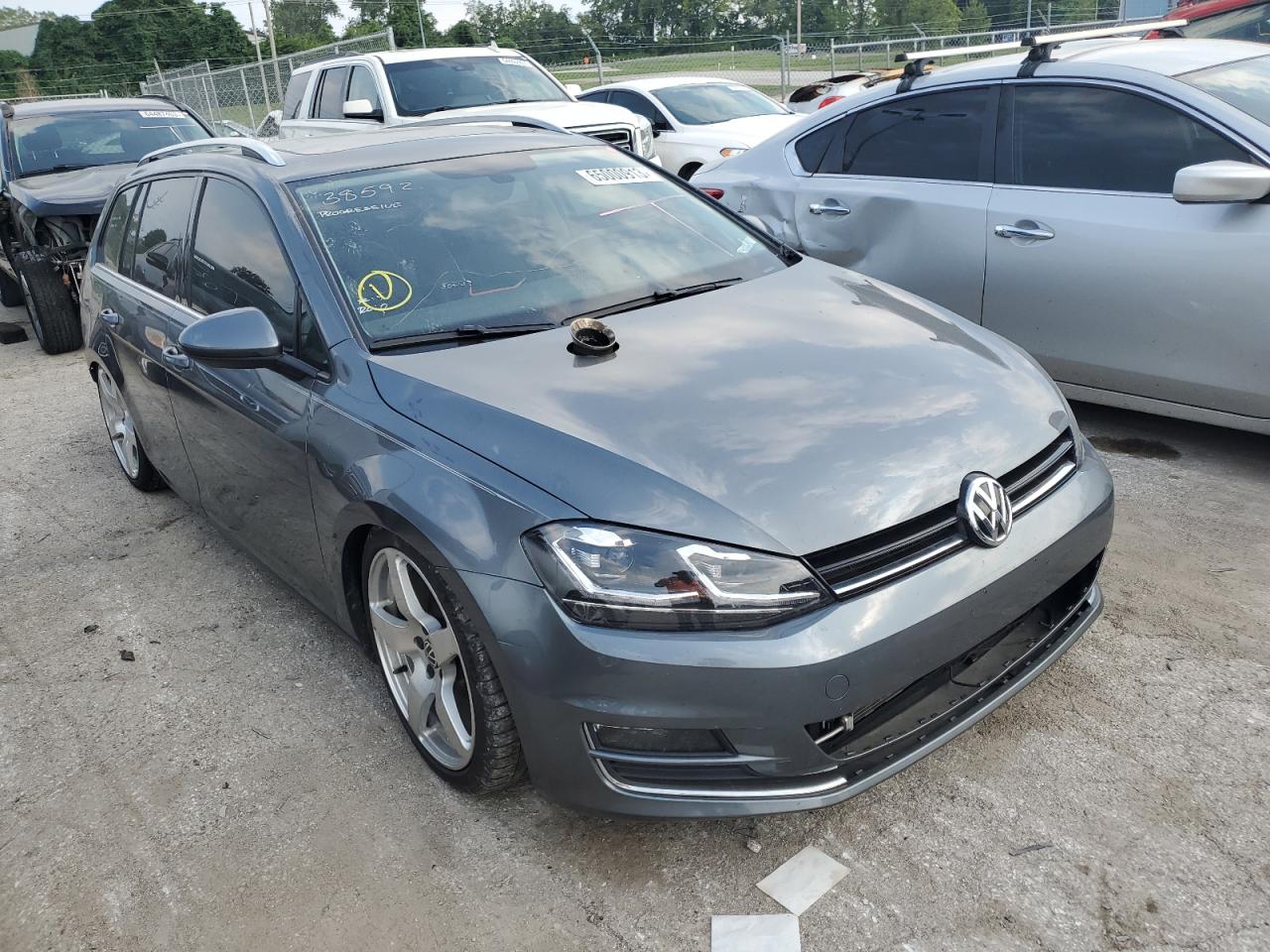 3VWC17AU5HM510788 2017 Volkswagen Golf Sportwagen S