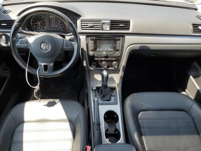 Седани VOLKSWAGEN PASSAT 2015 Білий