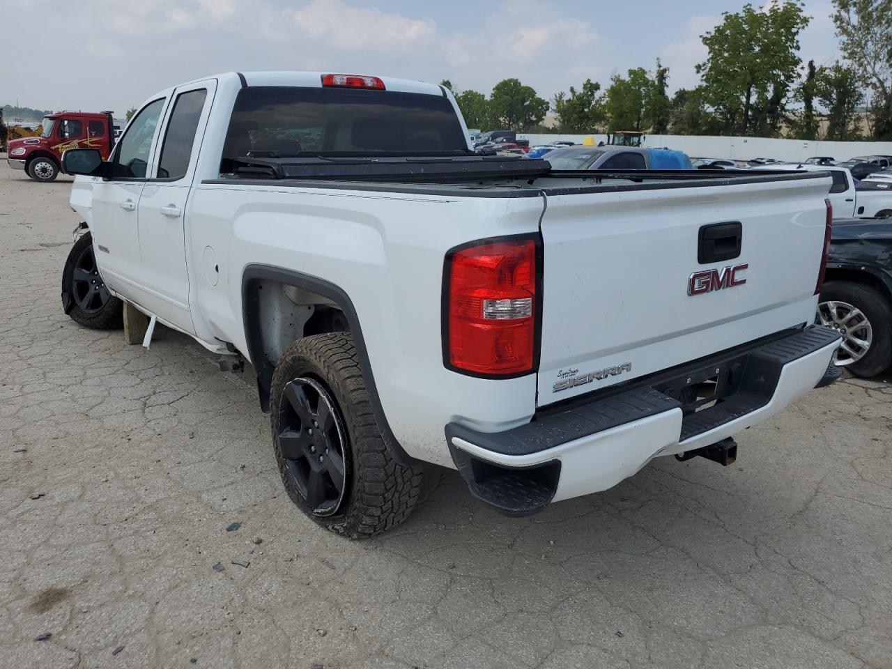 2017 GMC Sierra K1500 VIN: 1GTV2LEC2HZ365453 Lot: 64546513