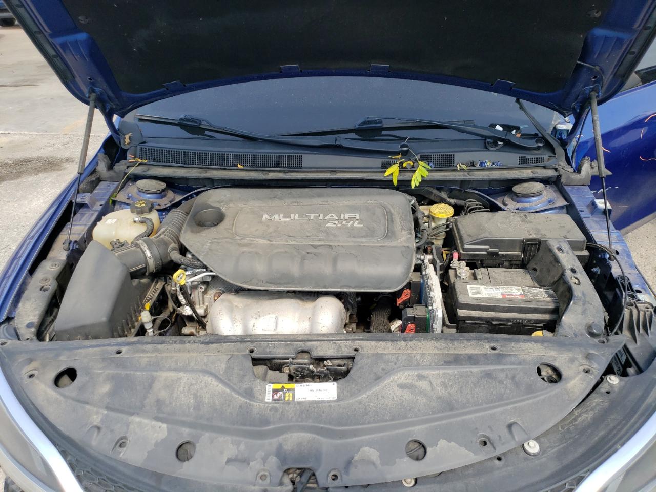 2015 Chrysler 200 - Image 13