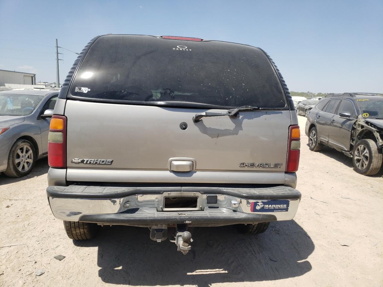 2001 Chevrolet Tahoe C1500 VIN: 1GNEC13T31R203364 Lot: 63937383