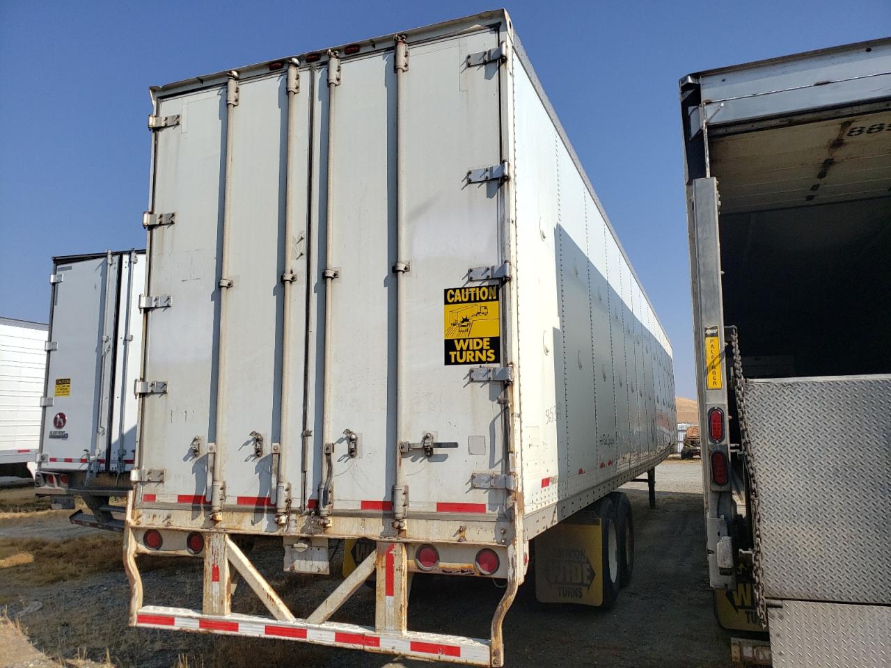 1JJV532W3YF682091 2000 Wanc Trailer