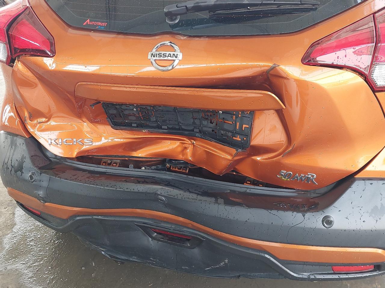 3N1CP5CP4JL471834 - 2018 Nissan Kicks - #undefined