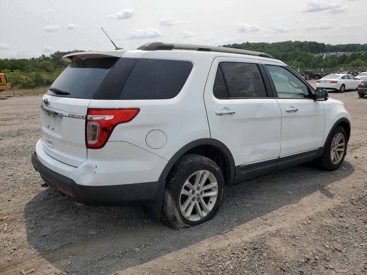2014 Ford Explorer - Image 3