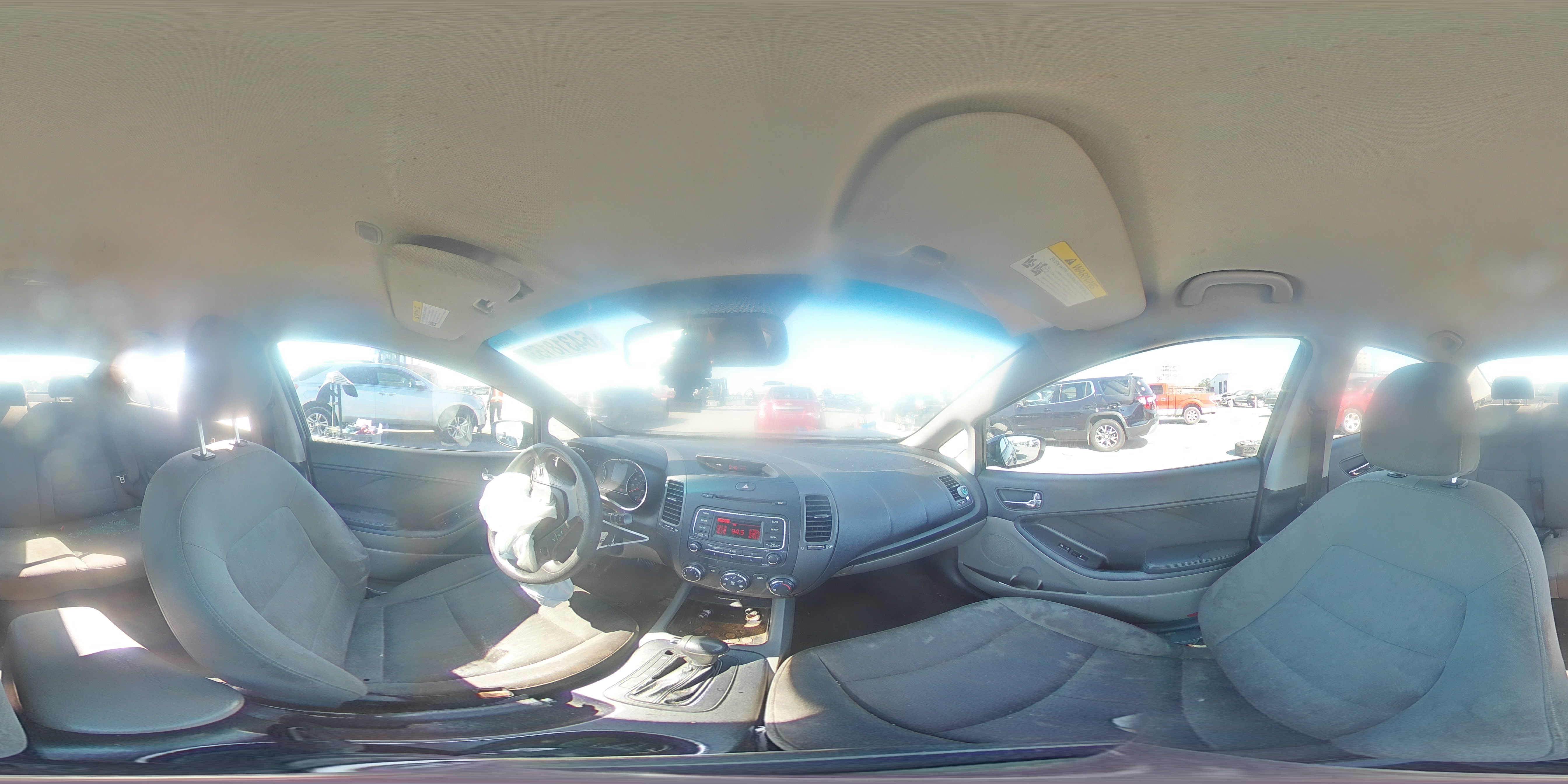 2015 Kia Forte - Image 13
