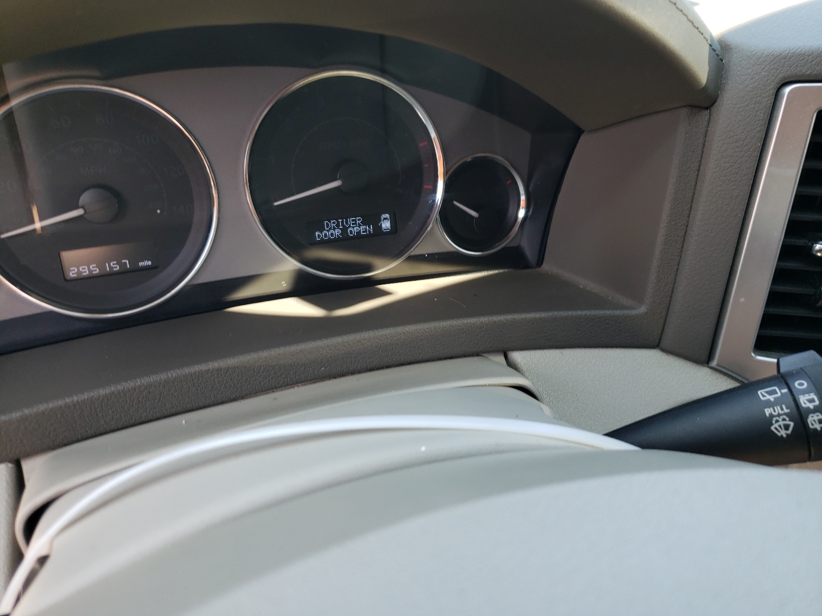 1J8HR68T29C533868 2006 Jeep Grand Cherokee Overland