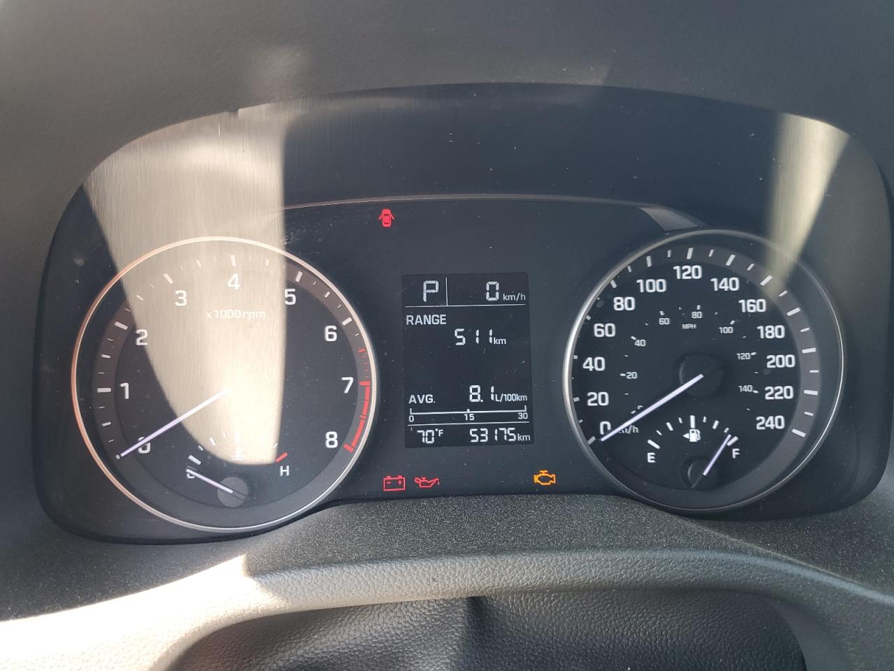 2017 Hyundai Elantra - Image 9