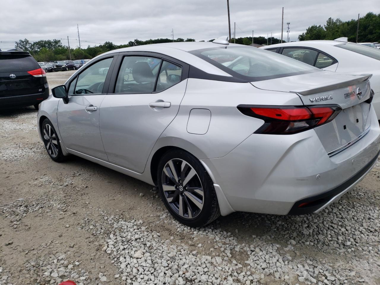 2020 Nissan Versa Sr VIN: 3N1CN8FV1LL810604 Lot: 64418573