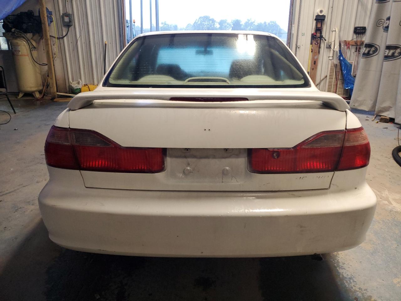 1HGCG5644XA118686 1999 Honda Accord Lx