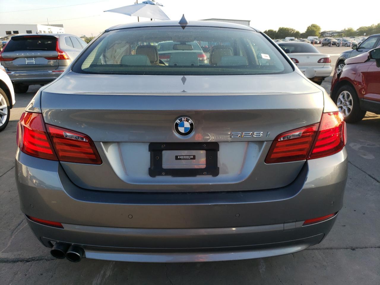2012 BMW 528 I VIN: WBAXG5C54CDW24585 Lot: 62141563