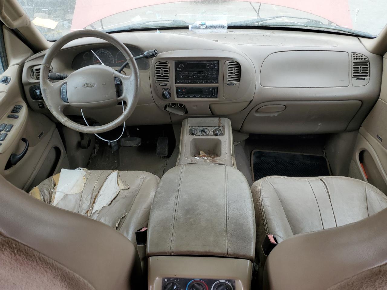 2000 Ford Expedition Eddie Bauer VIN: 1FMPU18L51LA47267 Lot: 62340763