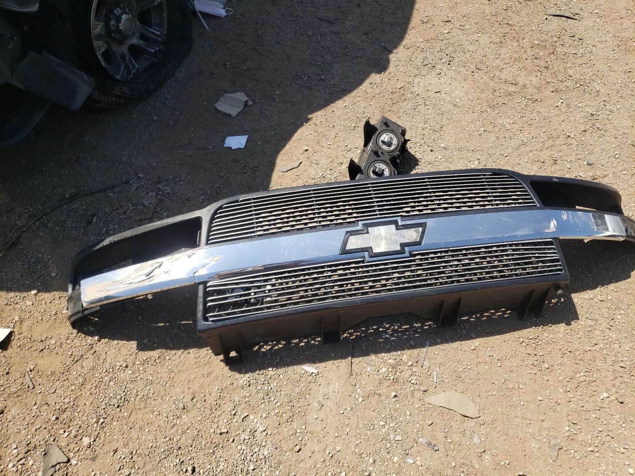 2004 Chevrolet Express G1500 VIN: 1GBFG15T441229123 Lot: 64347473