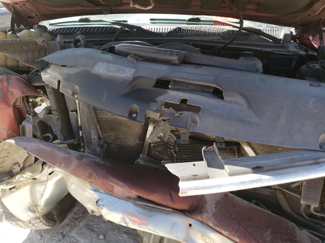 2003 Chevrolet Tahoe C1500 VIN: 1GNEC13Z63R261007 Lot: 84264744