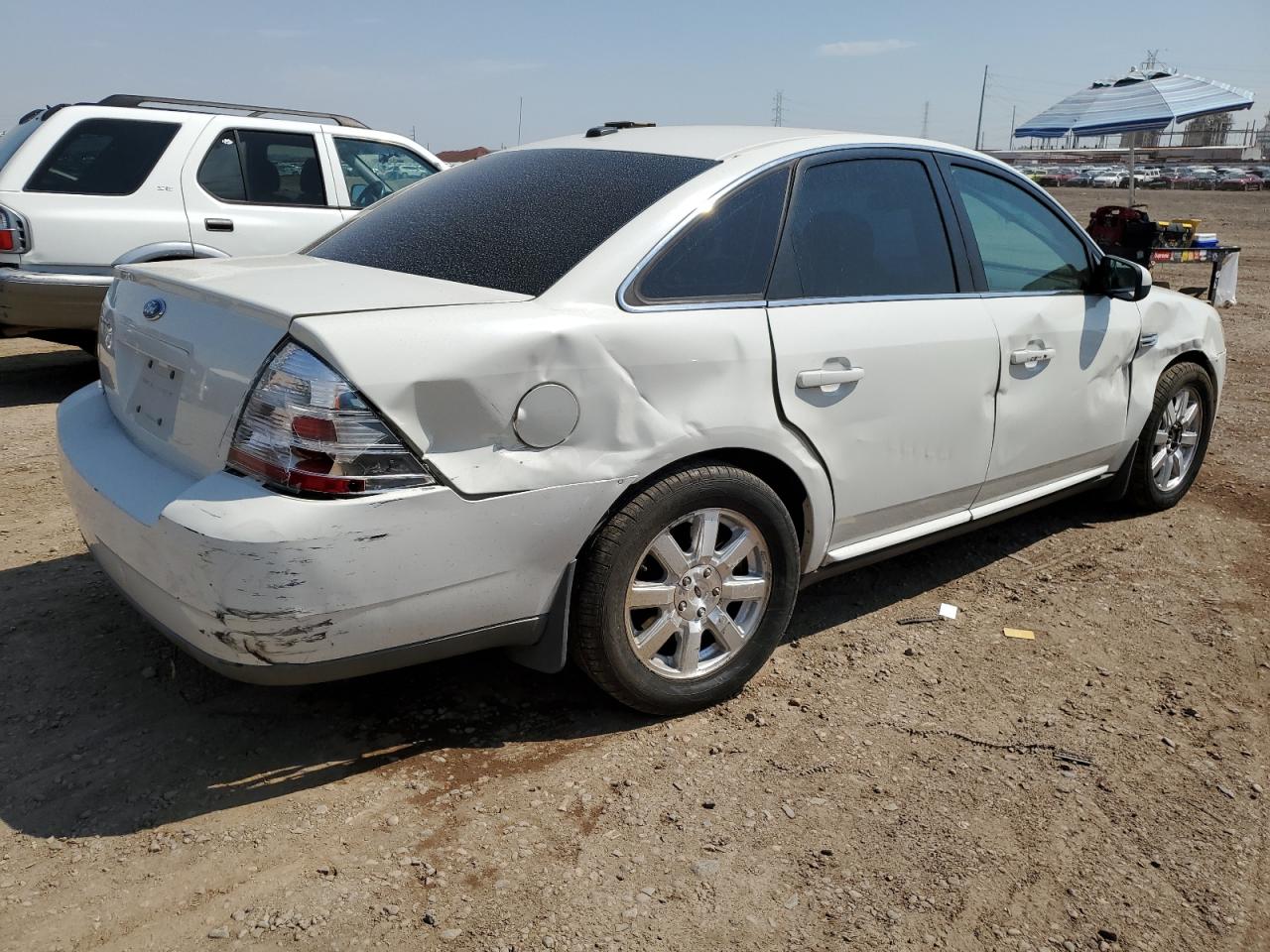 2009 Ford Taurus - Image 3