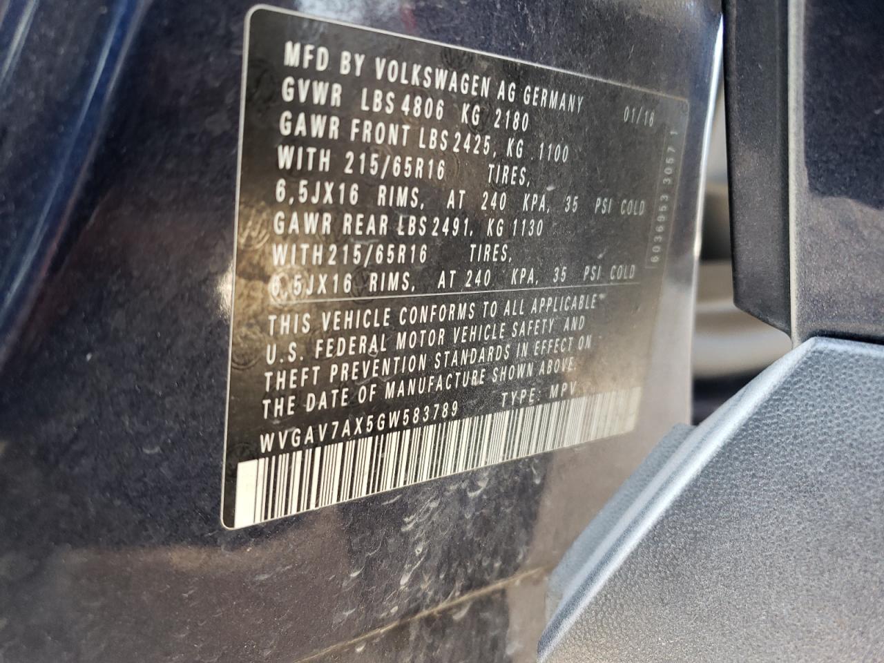2016 Volkswagen Tiguan - Image 13