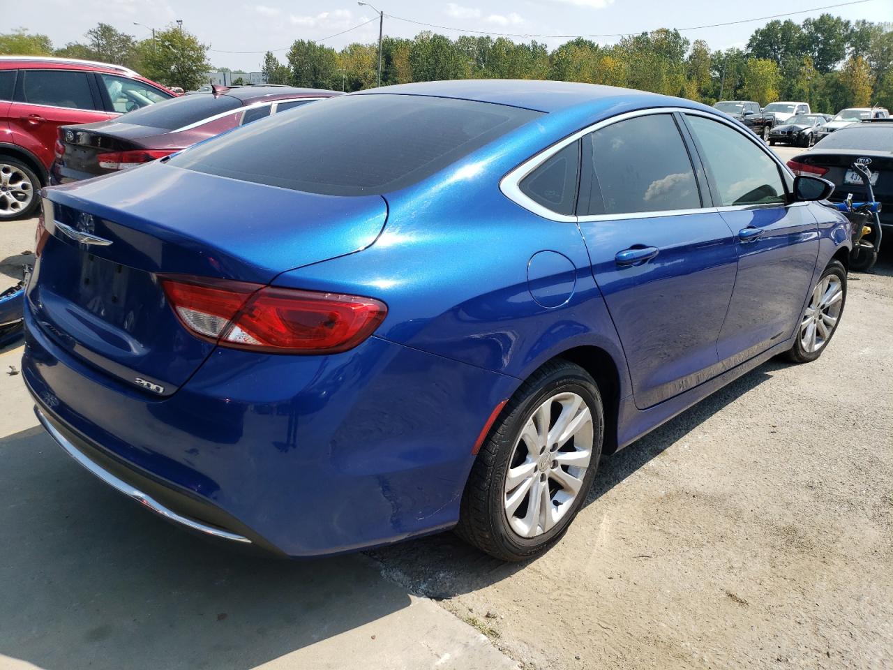 2015 Chrysler 200 - Image 3
