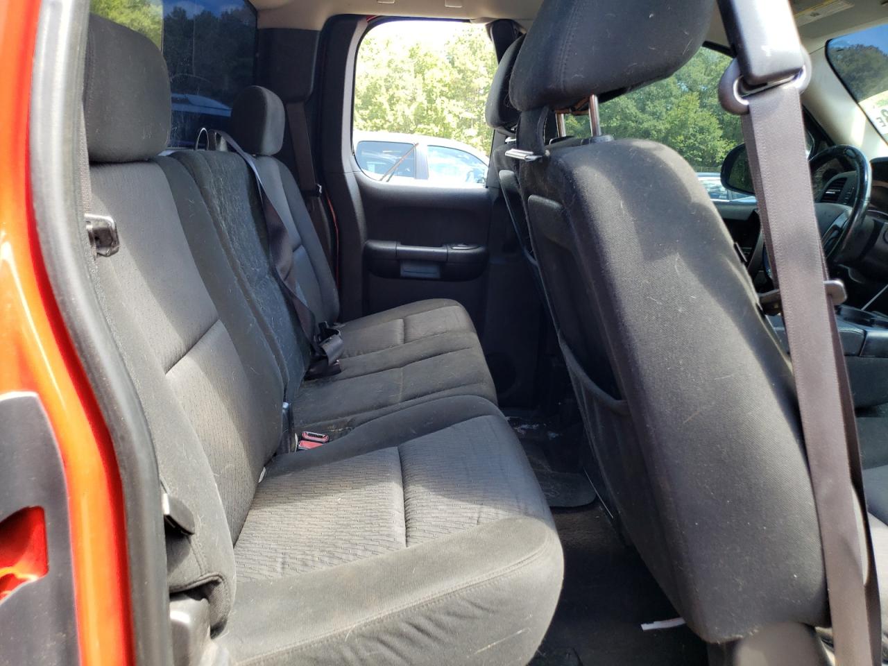 2011 Chevrolet Silverado C1500 Lt VIN: 1GCRCSE01BZ375347 Lot: 64597463