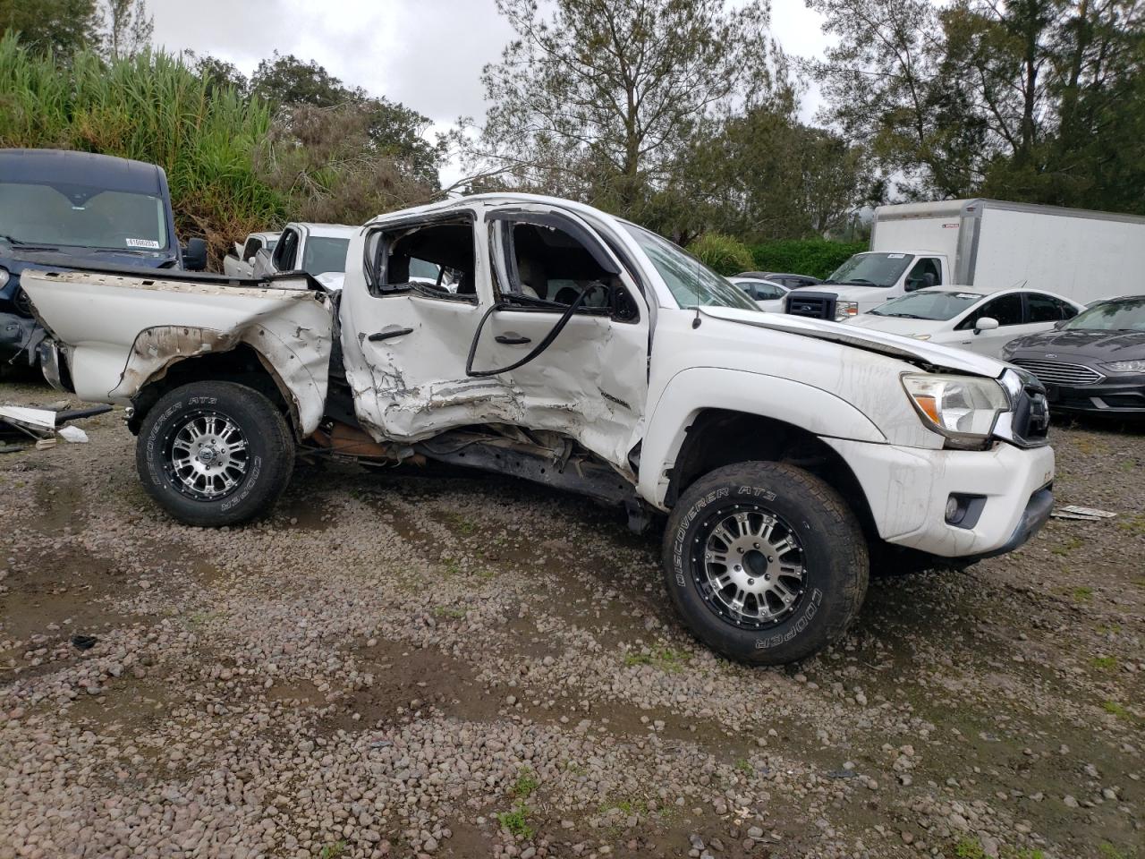2014 Toyota Tacoma - Image 4