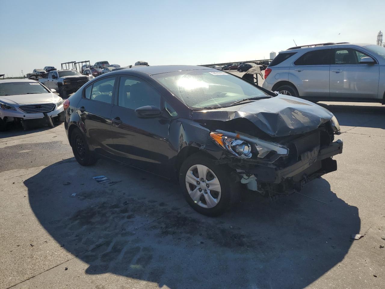 VIN KNAFK4A69F5308842 2015 KIA FORTE no.4