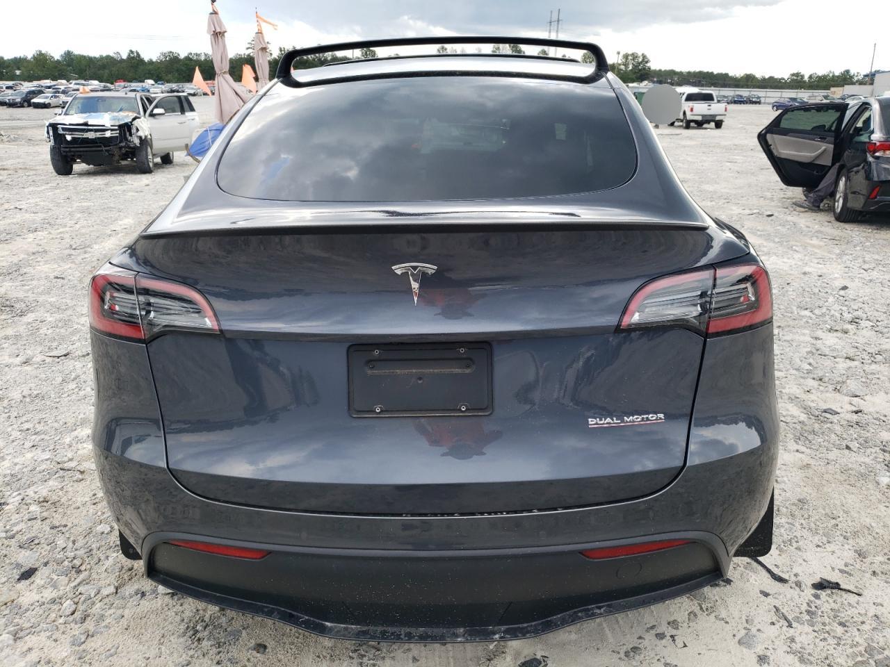 2022 Tesla Model Y VIN: 7SAYGDEF3NF372026 Lot: 63709973