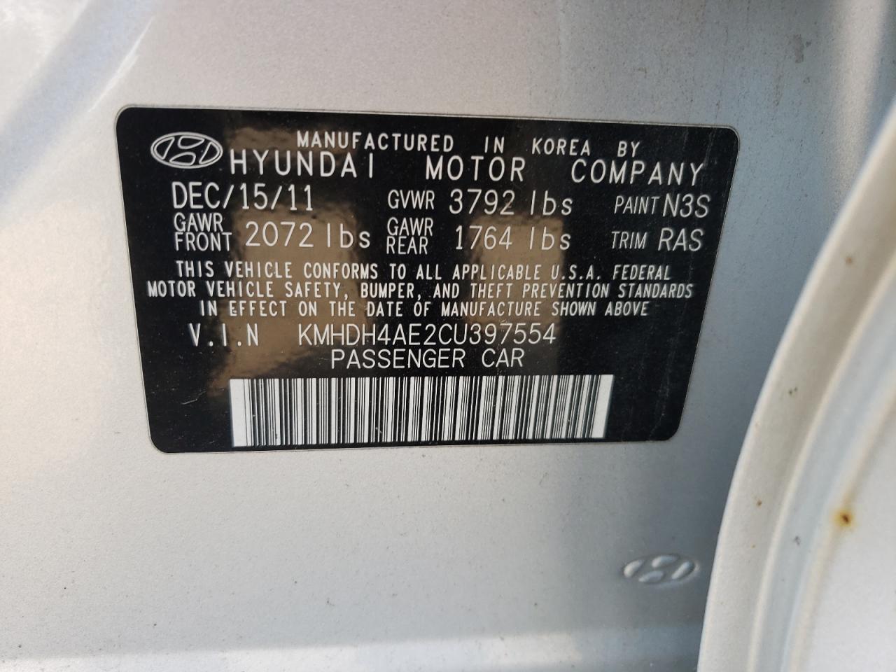 2012 Hyundai Elantra - Image 12