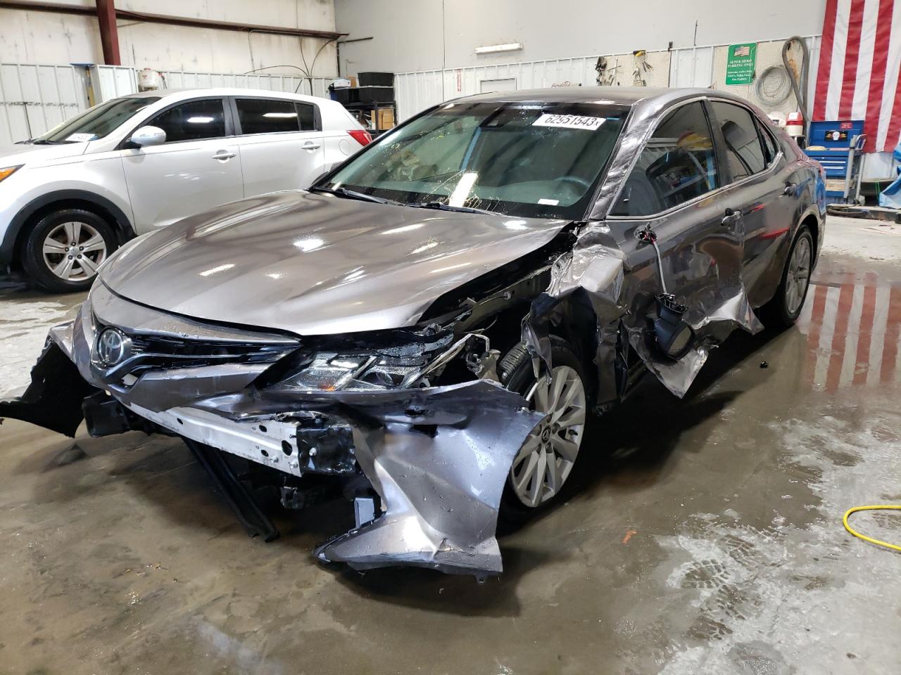 4T1B11HK1KU774198 2019 Toyota Camry L