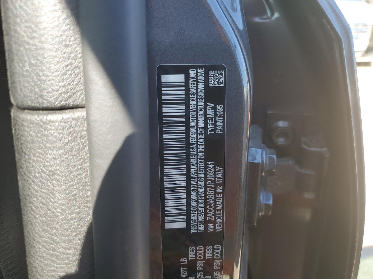 ZACCJABB7JPJ09241 2018 Jeep Renegade Latitude