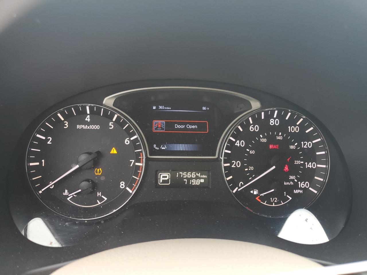 2014 Nissan Altima - Image 9