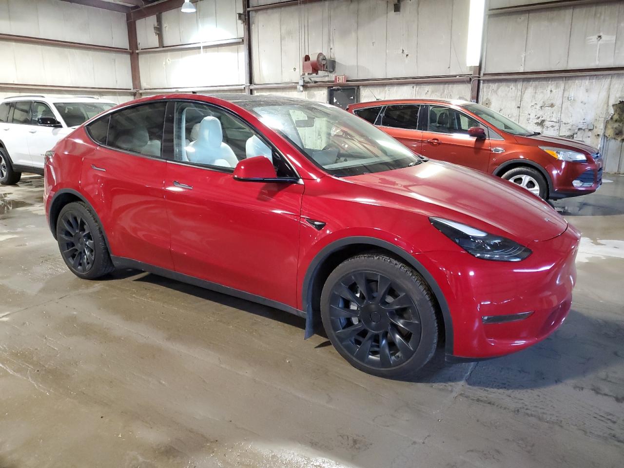 7SAYGDEE1PF877850 Tesla Model Y  4