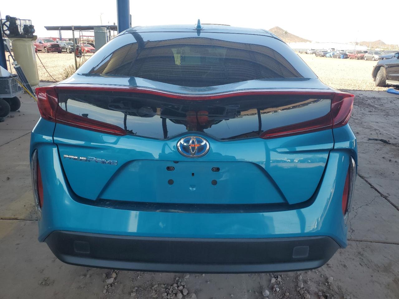 2018 Toyota Prius Prime VIN: JTDKARFP2J3083347 Lot: 65855904
