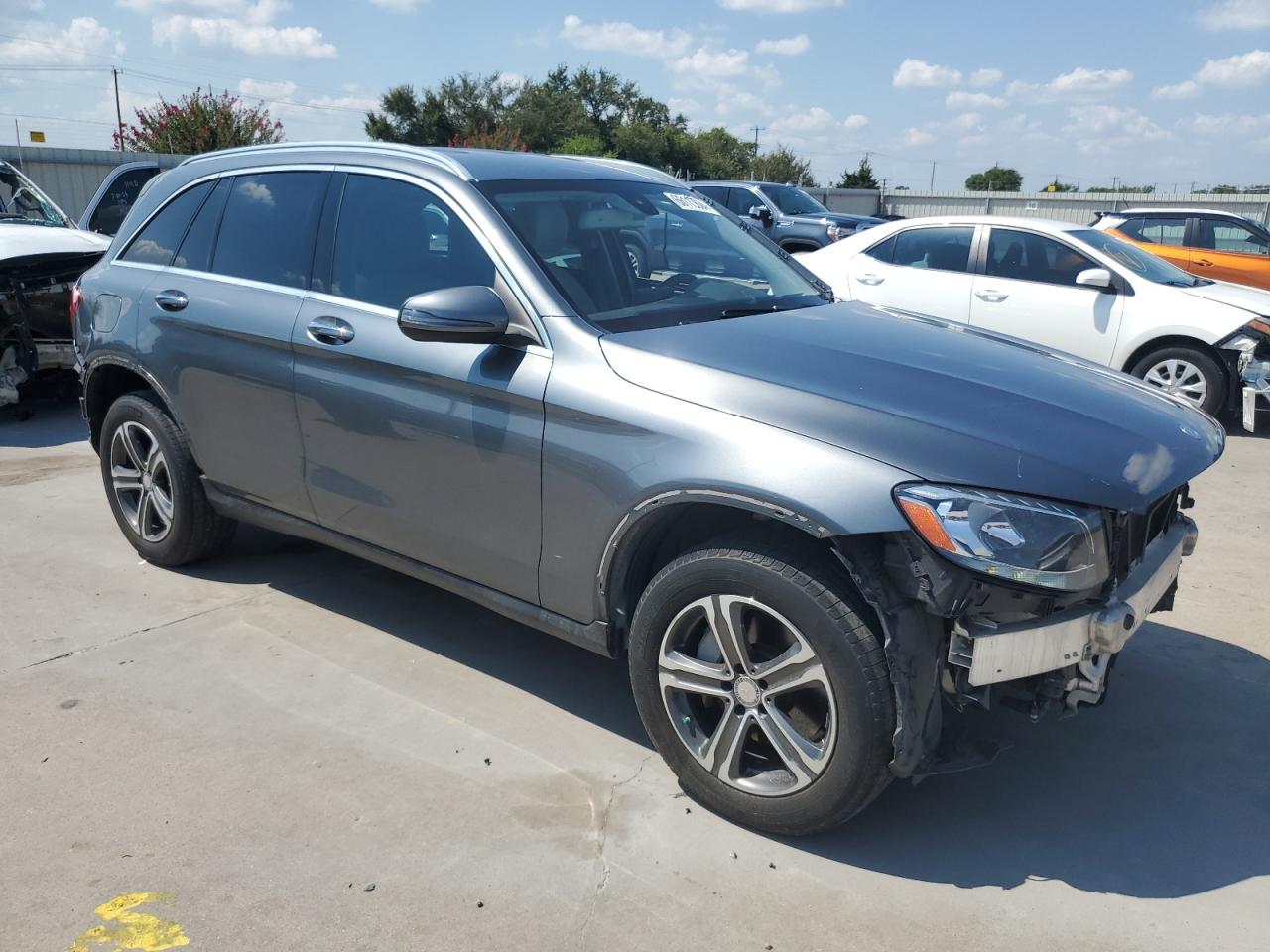 WDC0G4JB8GF096819 2016 Mercedes-Benz Glc 300