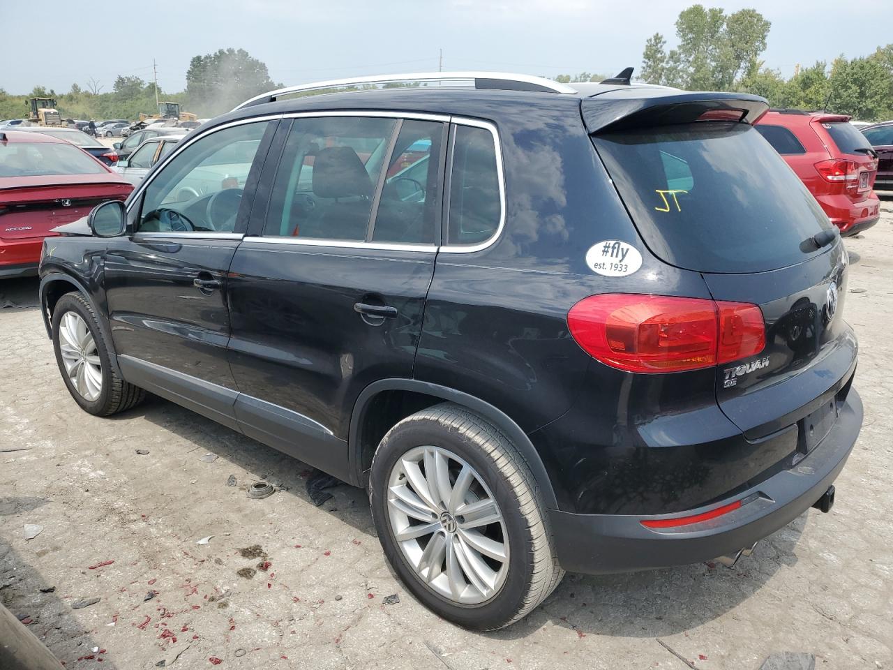 WVGAV7AX5GW502354 2016 VOLKSWAGEN TIGUAN - Image 2