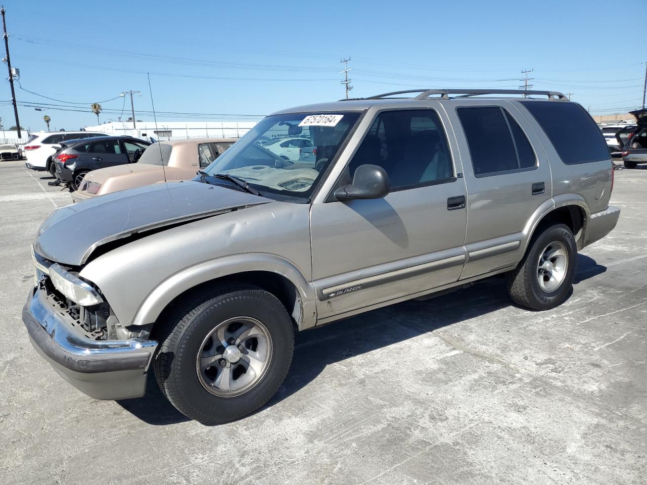 1GNCS13W3YK125255 2000 Chevrolet Blazer