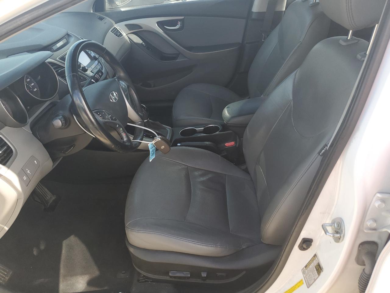 2016 Hyundai Elantra Se VIN: 5NPDH4AE6GH742945 Lot: 66916024