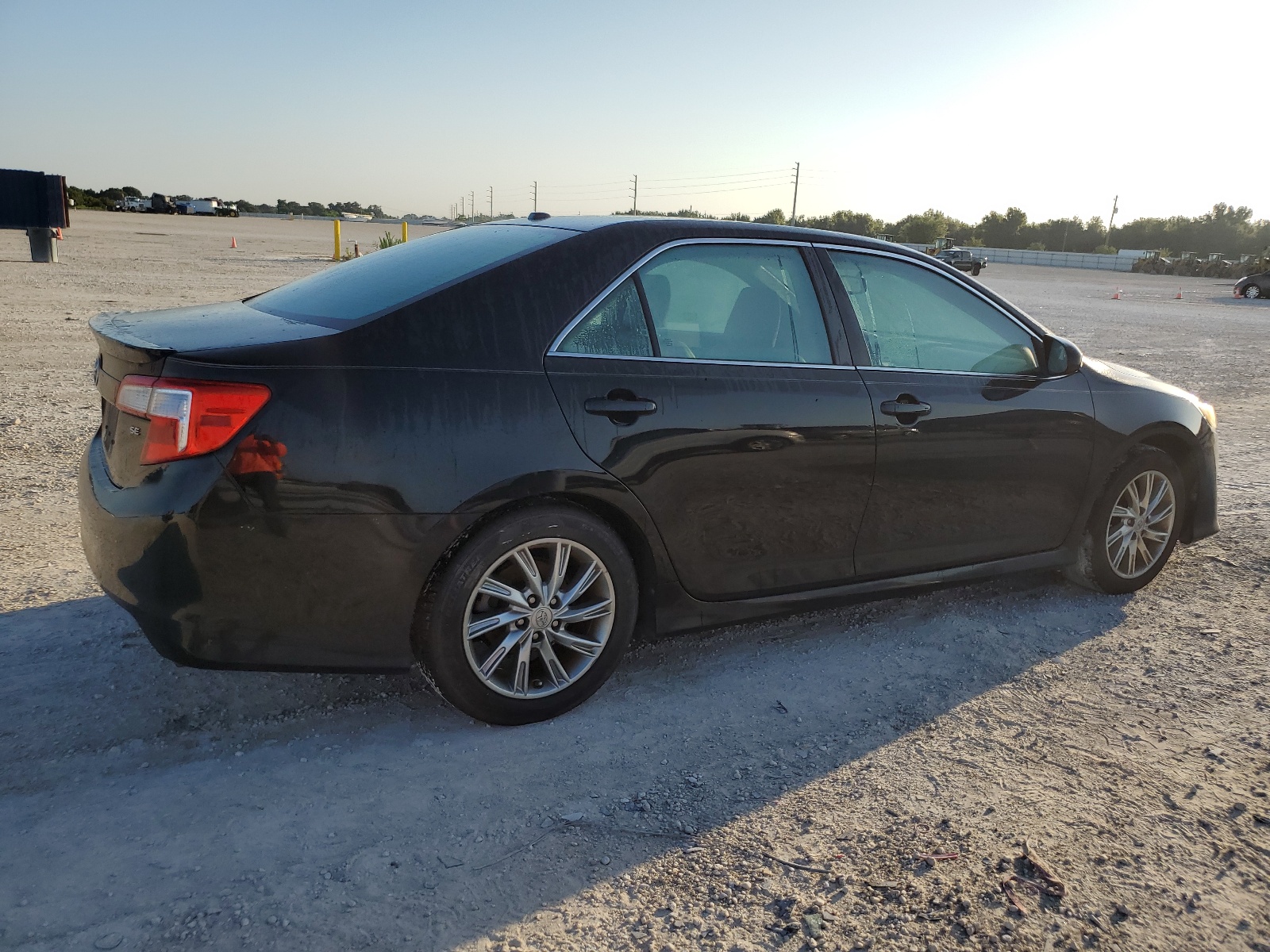 4T1BF1FK2EU831114 2014 Toyota Camry L