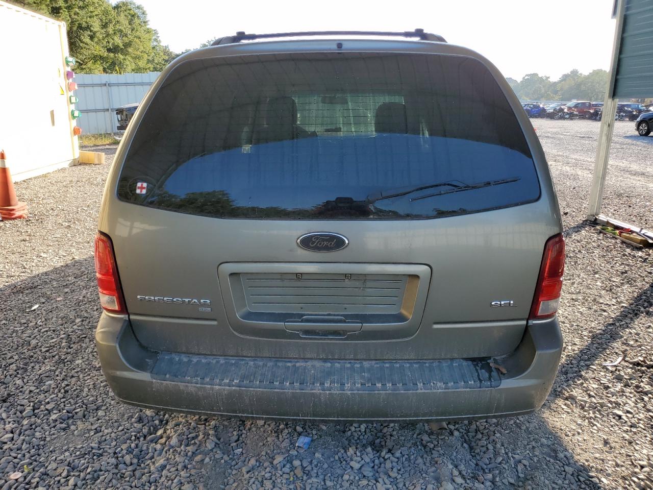 2FMZA52215BA26141 2005 Ford Freestar Sel