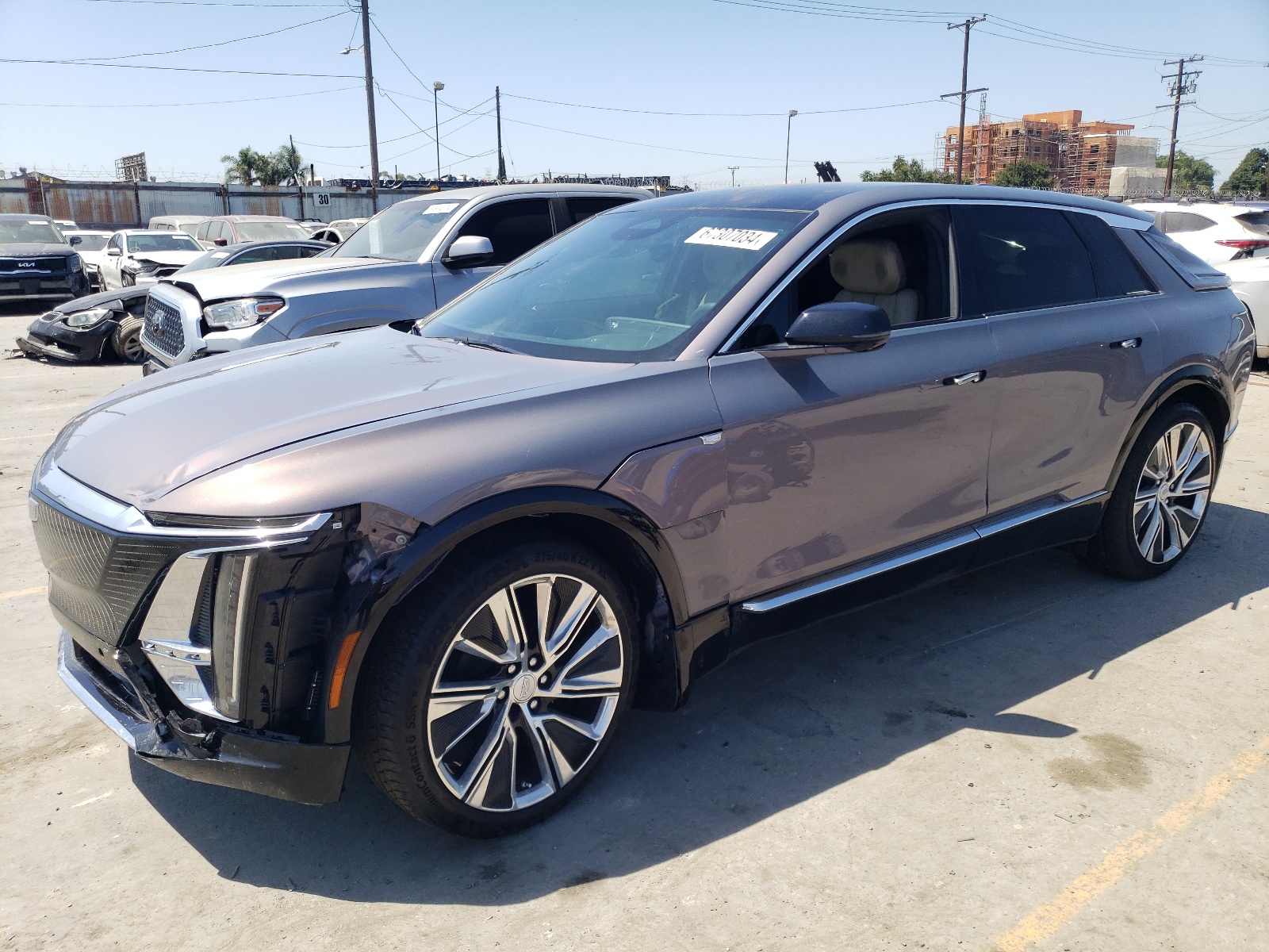 2024 Cadillac Lyriq Luxury vin: 1GYKPSRK5RZ120688