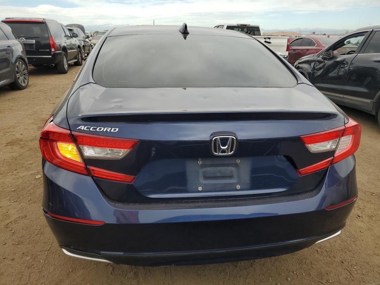 1HGCV1F46JA079167 2018 Honda Accord Ex