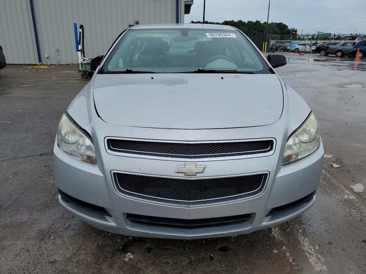 2010 Chevrolet Malibu - Image 5