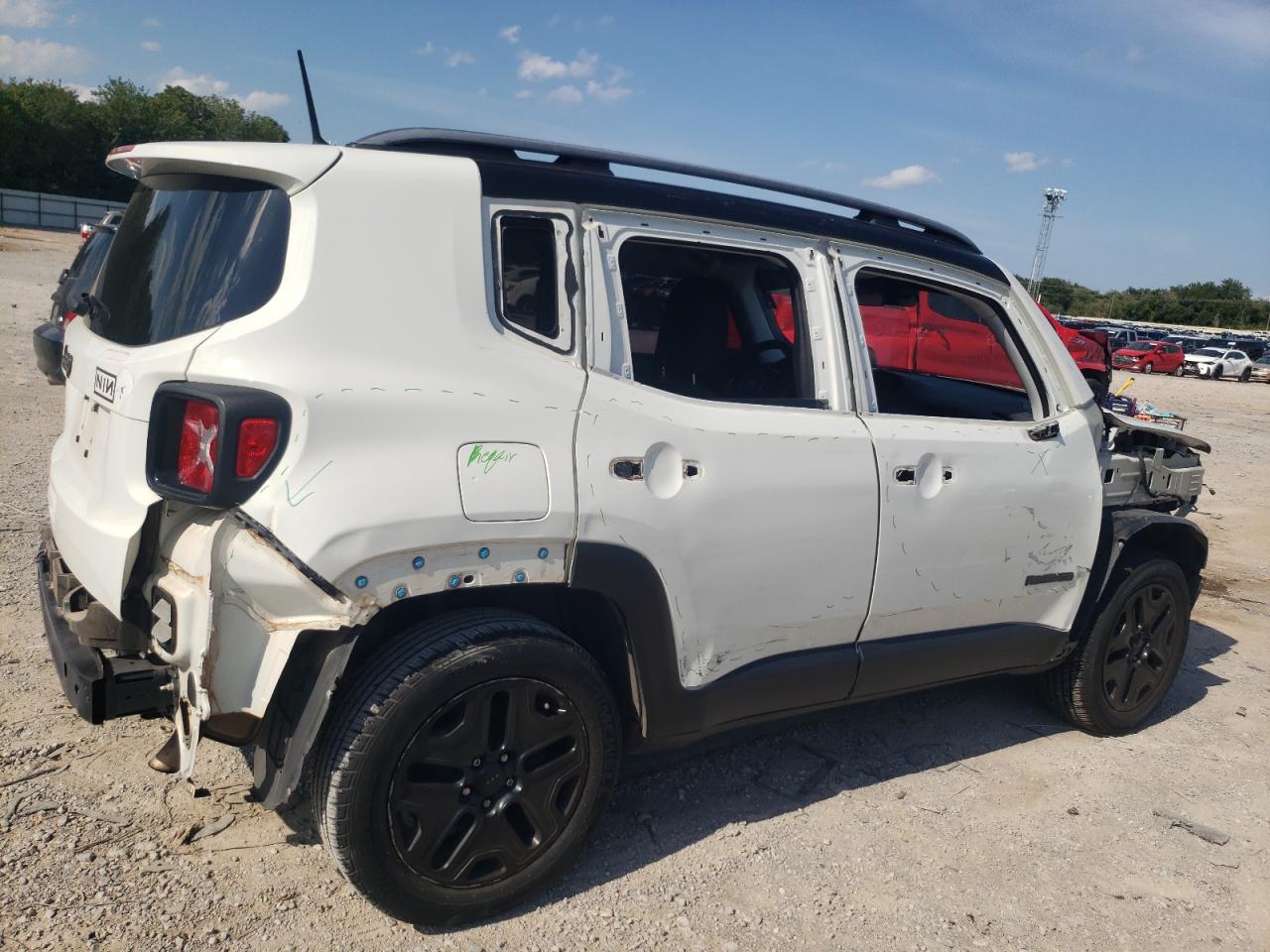 2018 Jeep Renegade - Image 3